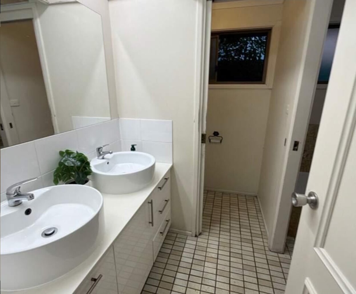 Bathroom with double sink vanity